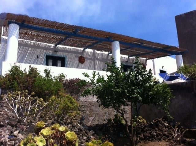 Casa Mare Blu Hotel Ginostra Exterior photo